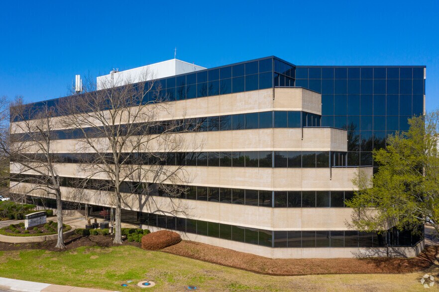 More Photos Of 6300 La Calma Dr, Austin Office For Lease