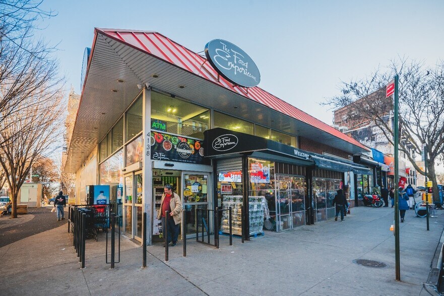 More Photos Of 4138 Broadway, New York Supermarket For Sale