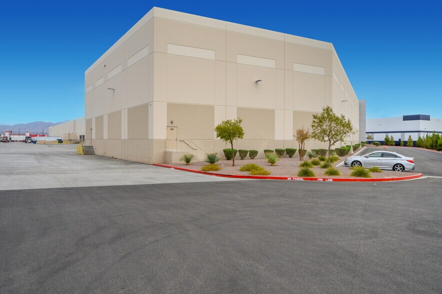 More Photos Of 3732 N Las Vegas Blvd, Las Vegas Unknown For Lease