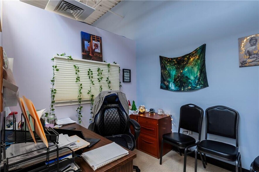 More Photos Of 210 West Ave, Pawtucket Office For Sale