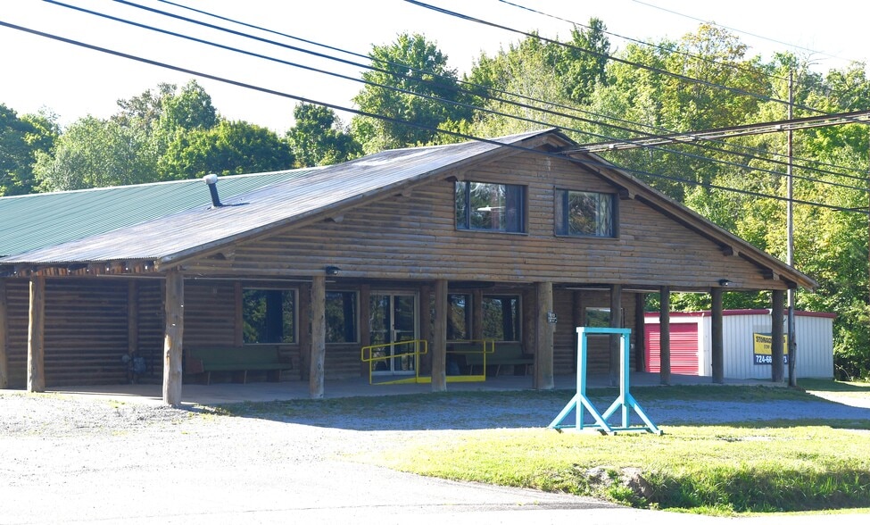 More Photos Of 138 Chestnut St, Marienville General Retail For Sale