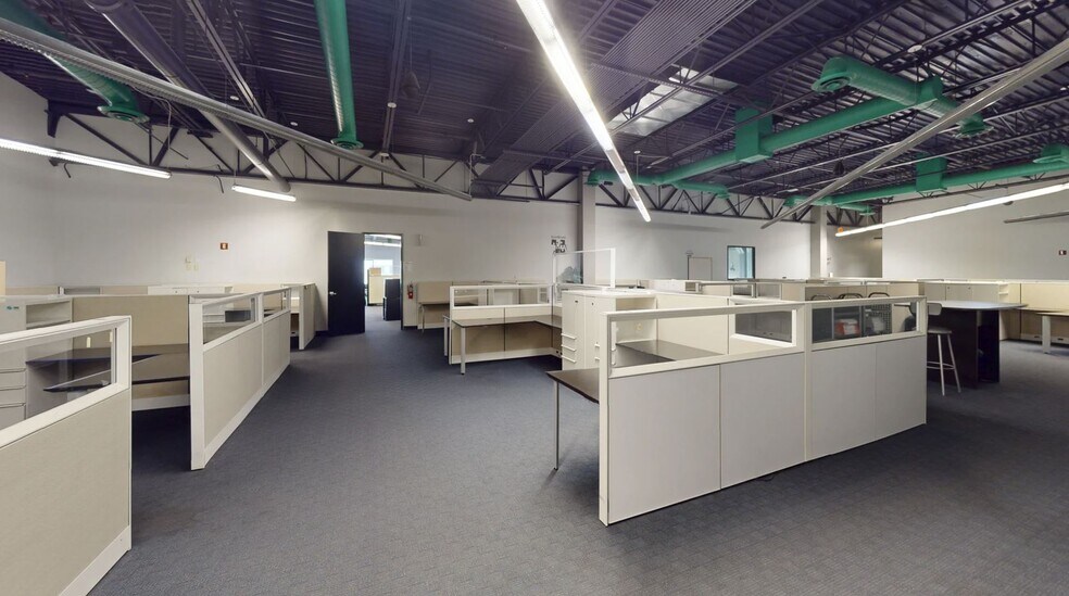 More Photos Of 4323 E Cotton Center Blvd, Phoenix Light Manufacturing For Lease