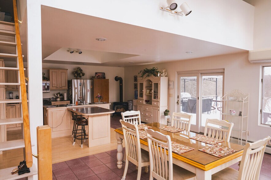 More Photos Of 2774 Oneida St, Sauquoit Specialty For Sale