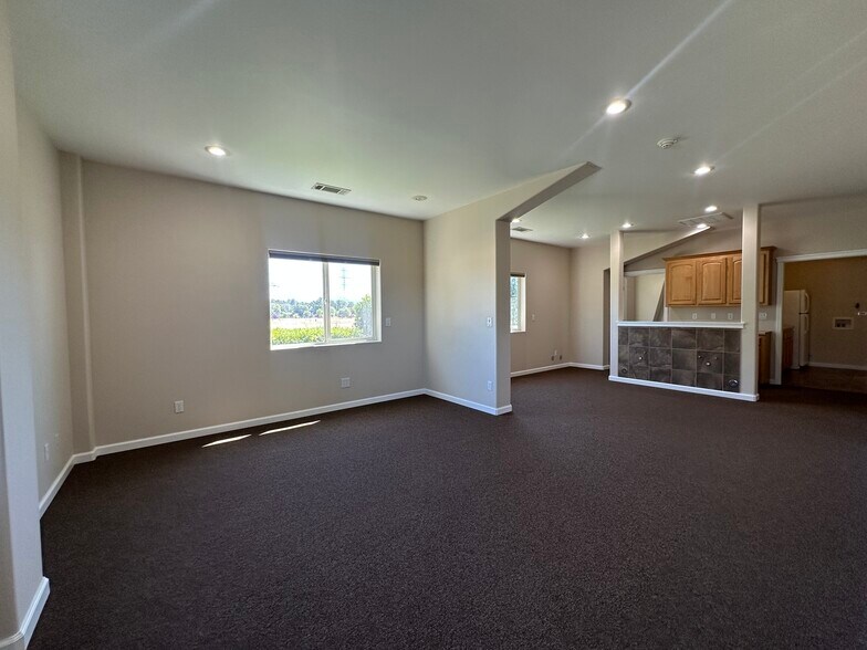 More Photos Of 24400 Old 44 Dr, Millville Flex For Sale