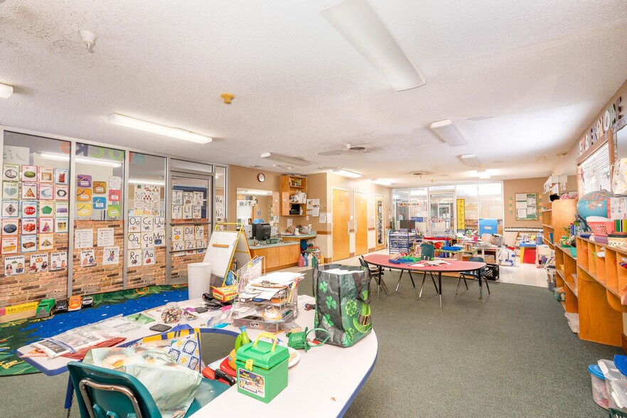 More Photos Of 2081 Mesa Valley Way, Austell Specialty For Sale