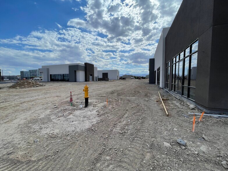 More Photos Of Ann Road & 5th Street, Las Vegas Unknown For Lease