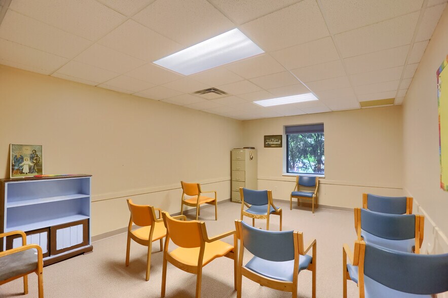 More Photos Of 426 E Main St, Evans City Religious Facility For Sale