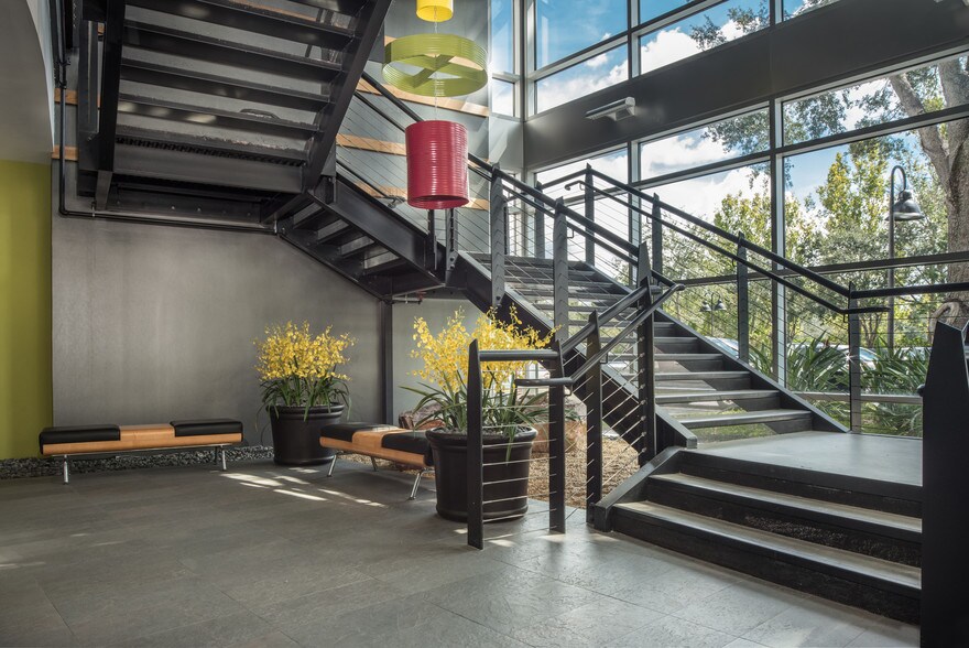 More Photos Of 429 S Keller Rd, Orlando Loft Creative Space For Lease