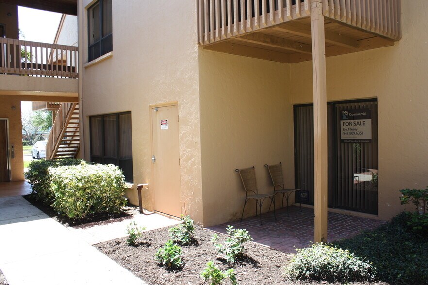 More Photos Of 2831 Ringling Blvd, Sarasota Office For Lease