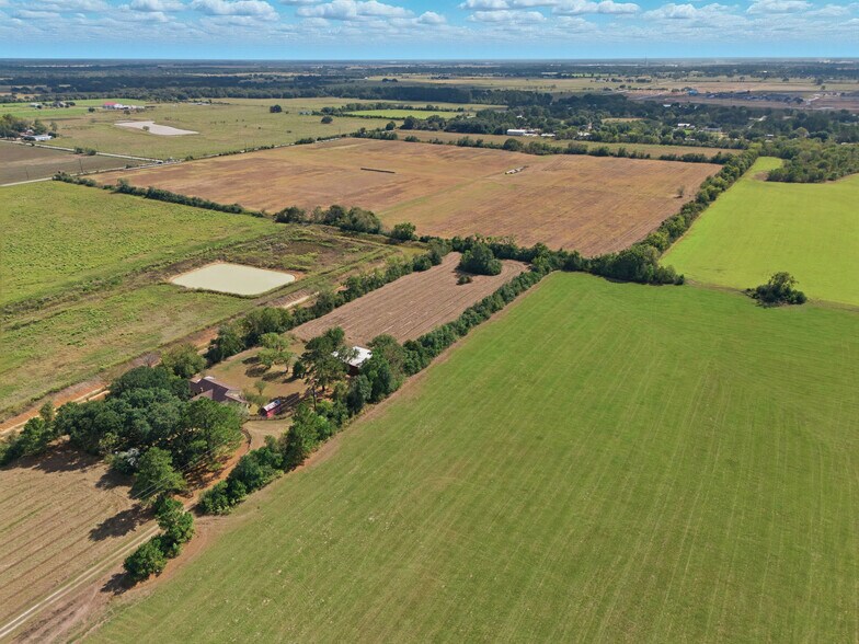 More Photos Of 29211 Castle Rd, Waller Specialty For Sale