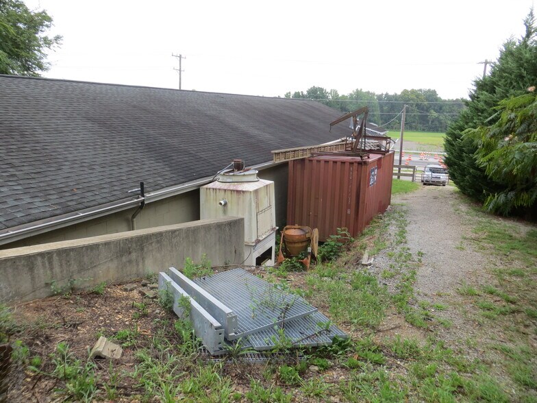 More Photos Of 3668 Calhoun Memorial Hwy, Greenville Warehouse For Sale