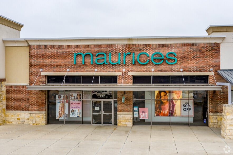 More Photos Of 161 Creekside Way, New Braunfels Unknown For Lease