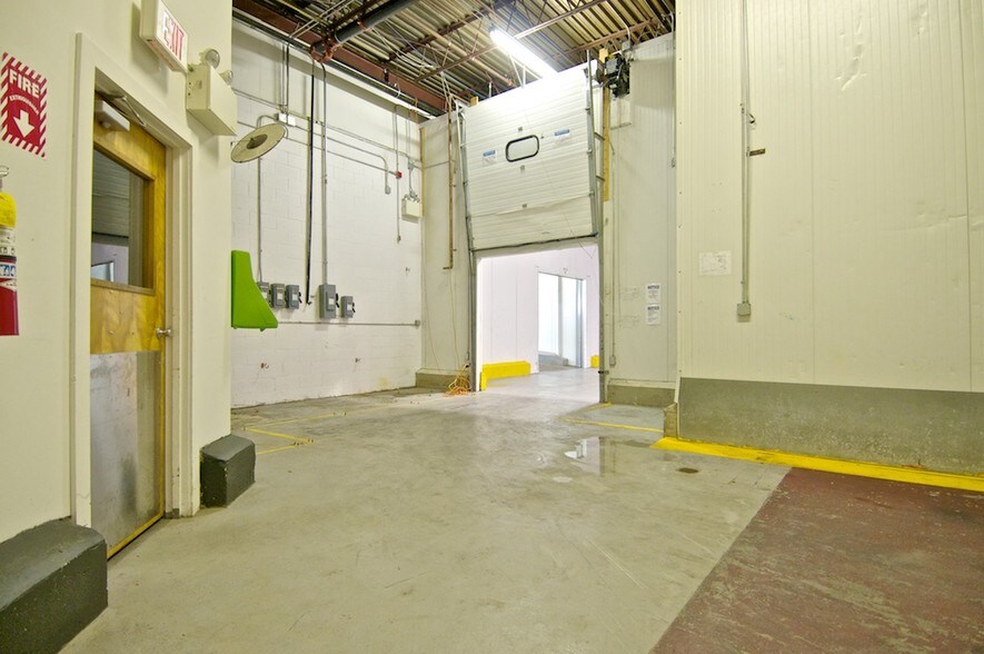 More Photos Of 81 Ingell St, Taunton Refrigeration Cold Storage For Sale