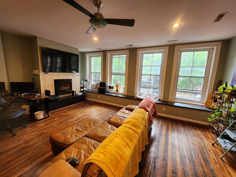 More Photos Of 318 W Broad St, Richmond Apartments For Sale