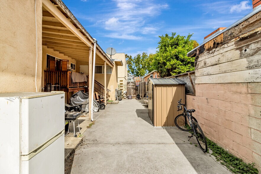 More Photos Of 3109 Sacramento St, Berkeley Storefront Retail Residential For Sale