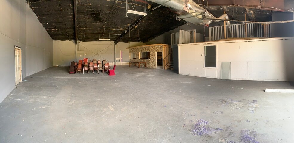 More Photos Of 10126 Jensen Dr, Houston Freestanding For Lease