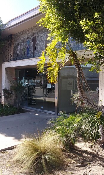 More Photos Of 3647-3649 Atlantic Ave, Long Beach Office For Lease