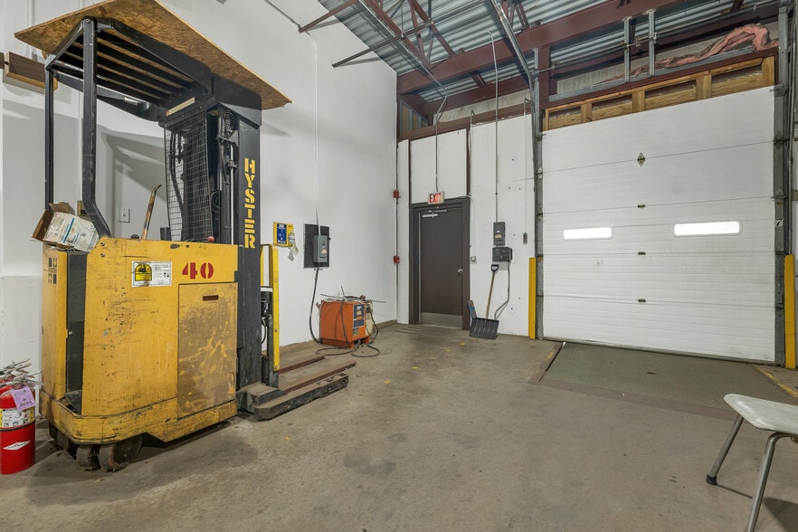 More Photos Of 200 Tilton Rd, Northfield Distribution For Lease