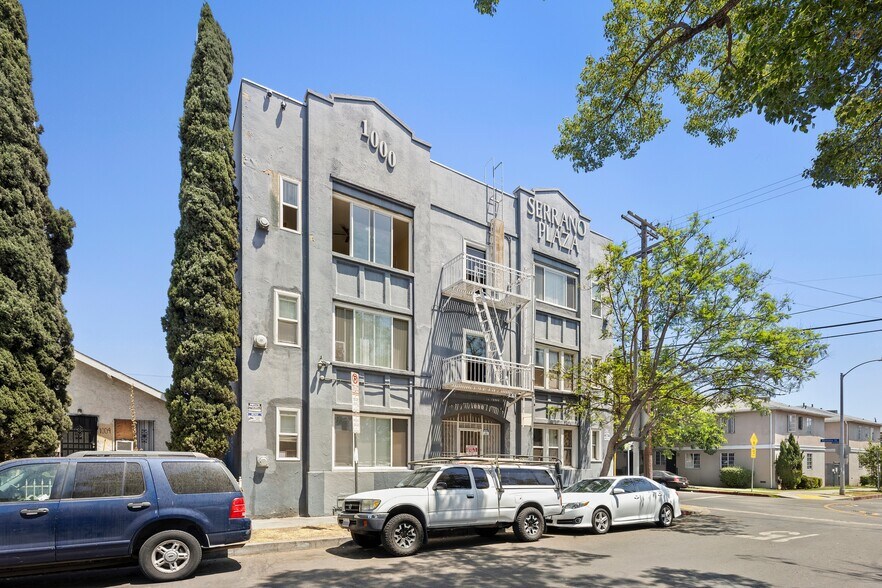 More Photos Of 1000 N Serrano Ave, Los Angeles Apartments For Sale