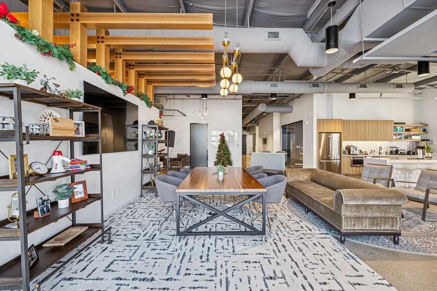 More Photos Of 5101 Kentucky Ave, Nashville Office For Sale