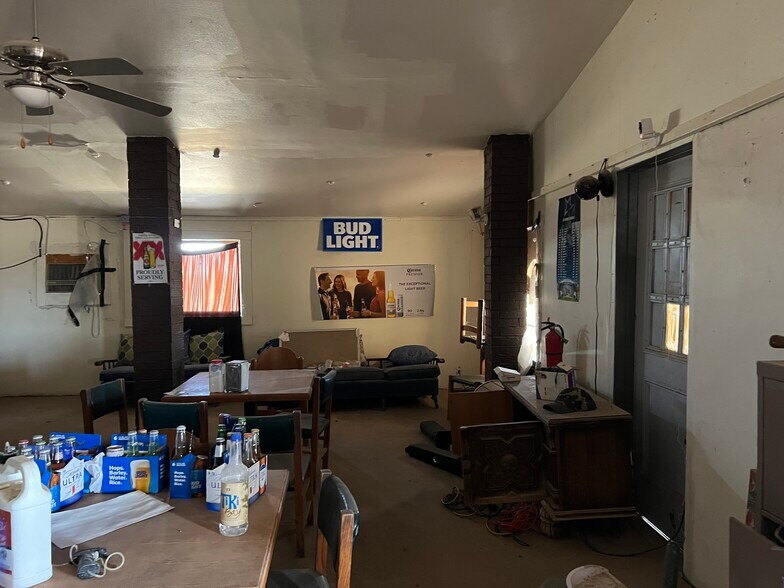 More Photos Of 1103 U.S. 385, Highway, Mccamey General Retail For Sale