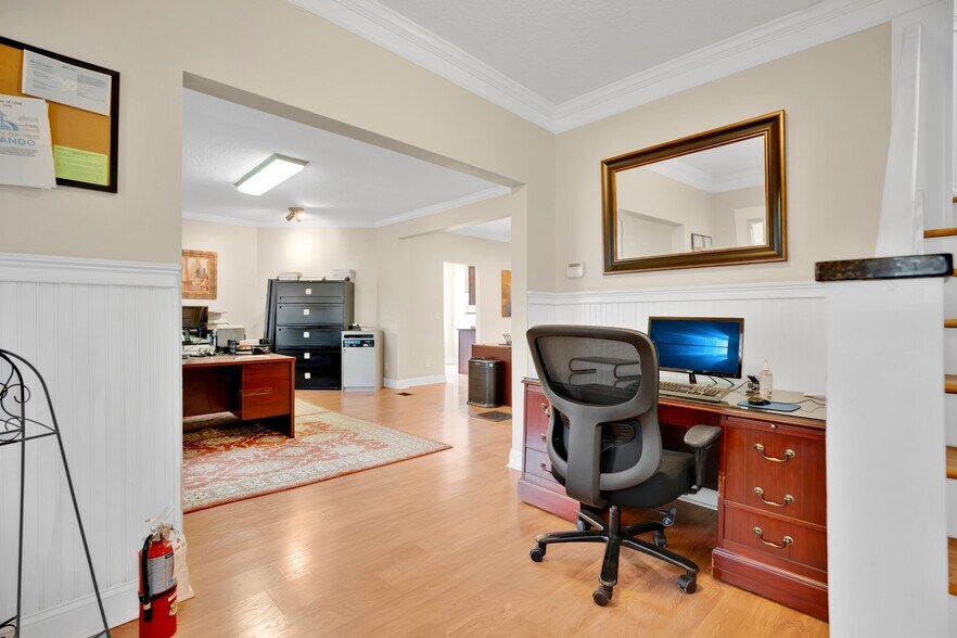 More Photos Of 901 E Washington St, Orlando Office For Sale
