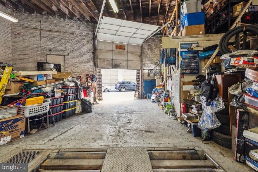 More Photos Of 825-29 Aramingo ave, Philadelphia Service For Sale