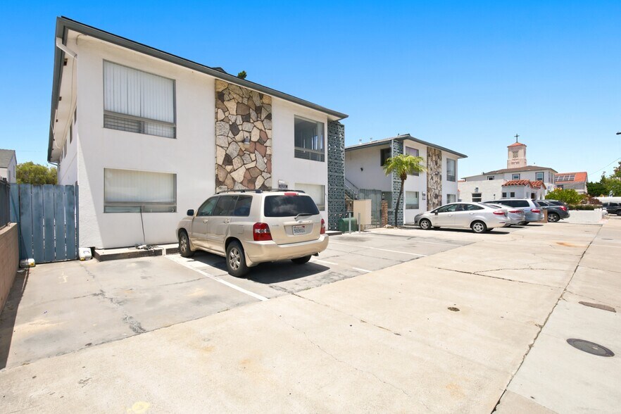 More Photos Of 4326-4336 33rd St, San Diego Apartments For Sale