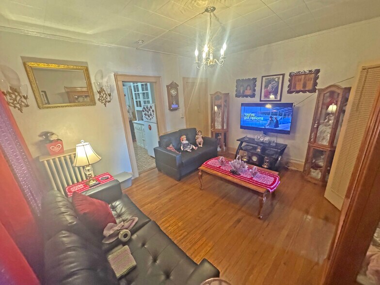 More Photos Of 851-853 Wethersfield Ave, Hartford Apartments For Sale