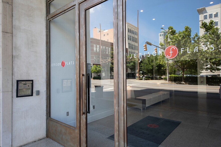 More Photos Of 1827 1st Ave N, Birmingham Apartments For Lease