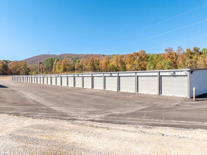 More Photos Of 6422 Central ave, Hot Springs National Park Self Storage For Sale