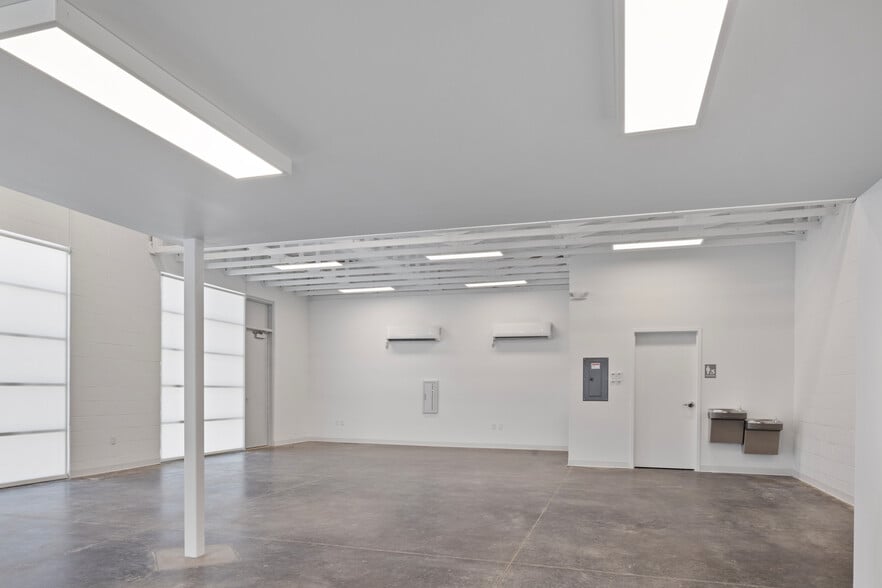 More Photos Of 220 NW 13th St, Oklahoma City Storefront Retail Office For Lease