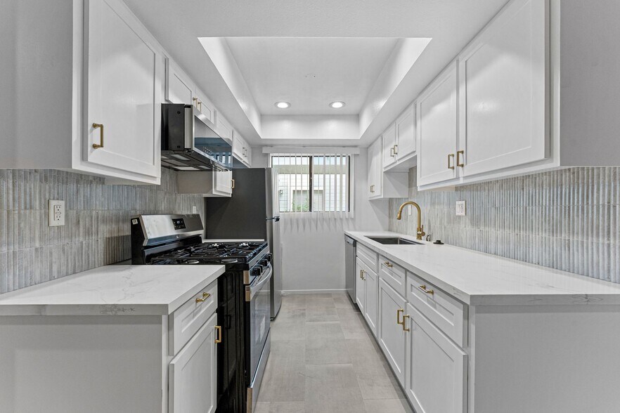 More Photos Of 1815 W Alameda Ave, Burbank Apartments For Sale