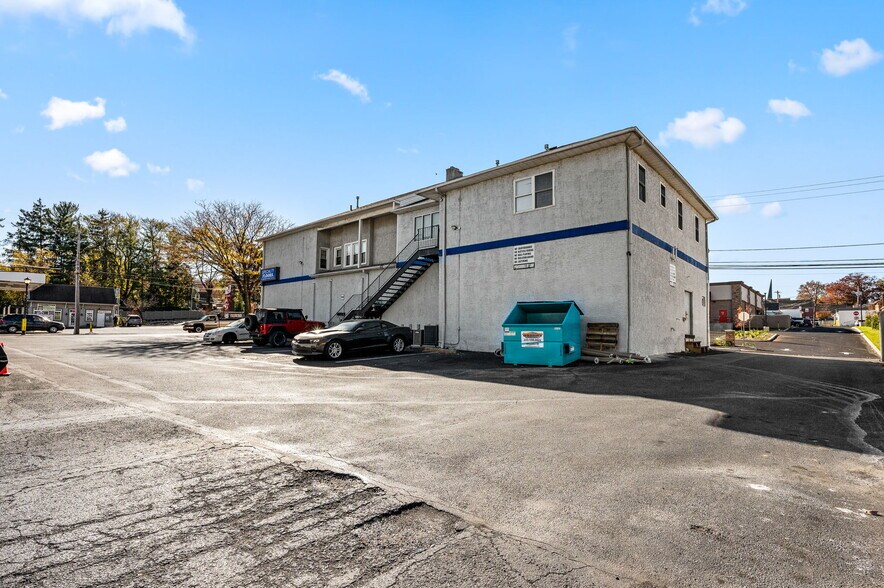 More Photos Of 1336 Easton Rd, Abington Township Storefront Retail Residential For Lease