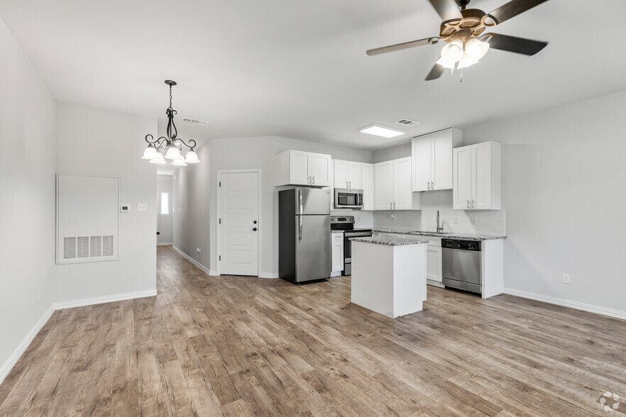 More Photos Of 113 North Park Ct, Springtown Apartments For Sale