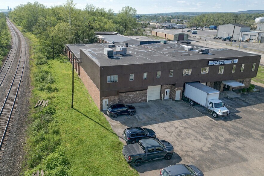 More Photos Of 1 Victor Way, Sharon Warehouse For Sale