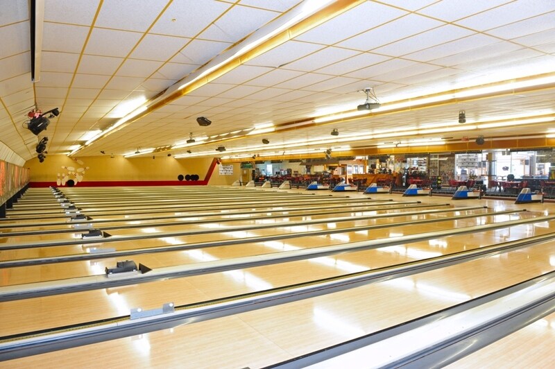 More Photos Of 109 Stockbridge Rd, Great Barrington Bowling Alley For Sale