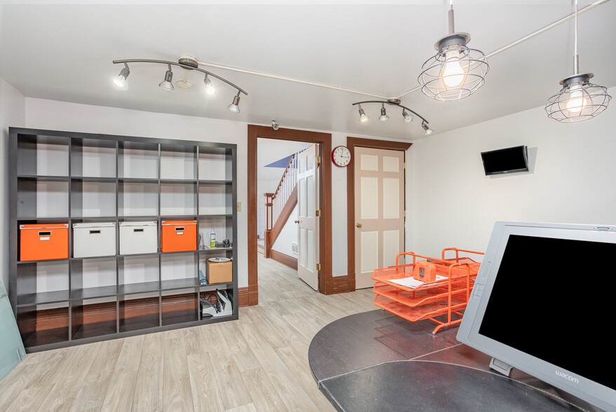 More Photos Of 311-321 Center Ave, Bay City Apartments For Sale