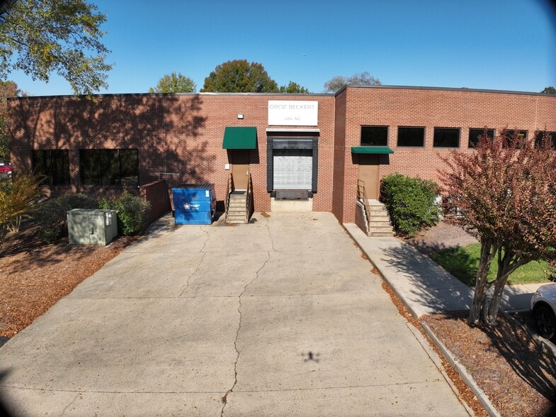 More Photos Of 3480 Lakemont Blvd, Fort Mill Light Distribution For Sale