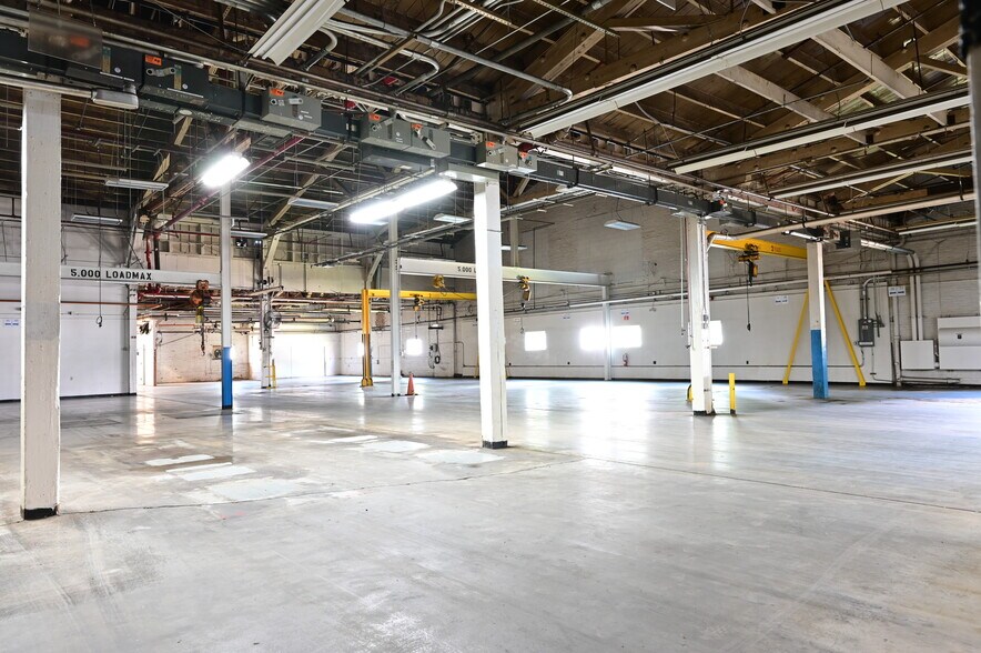 More Photos Of 11 Beckwith Ave, Binghamton Manufacturing For Lease