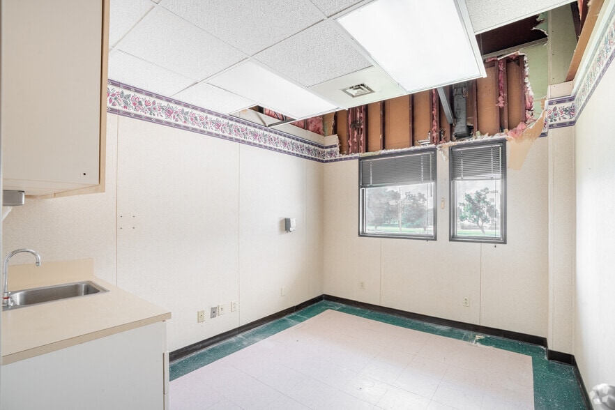 More Photos Of 2100 Regional Medical Dr, Wharton Healthcare For Lease