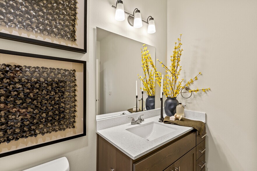 More Photos Of 7011 NE 126th St, Vancouver Apartments For Sale