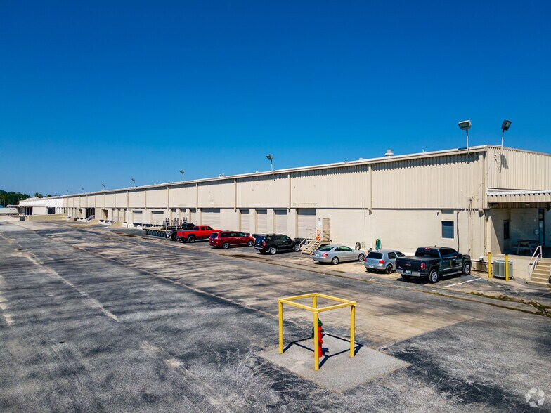 More Photos Of 1820 Massaro Blvd, Tampa Warehouse For Lease