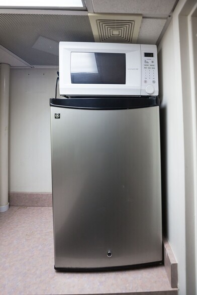 More Photos Of 931-947 Russell Ave, Gaithersburg Medical For Lease