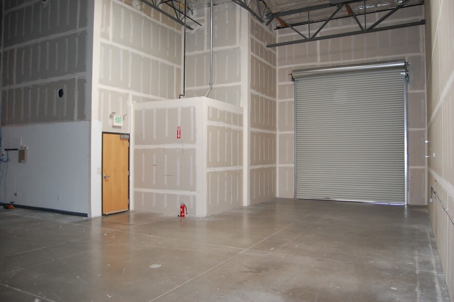 More Photos Of 2222 Park Pl, Minden Warehouse For Sale