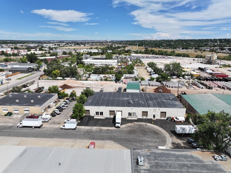More Photos Of 5540-5564 Gray St, Arvada Warehouse For Sale