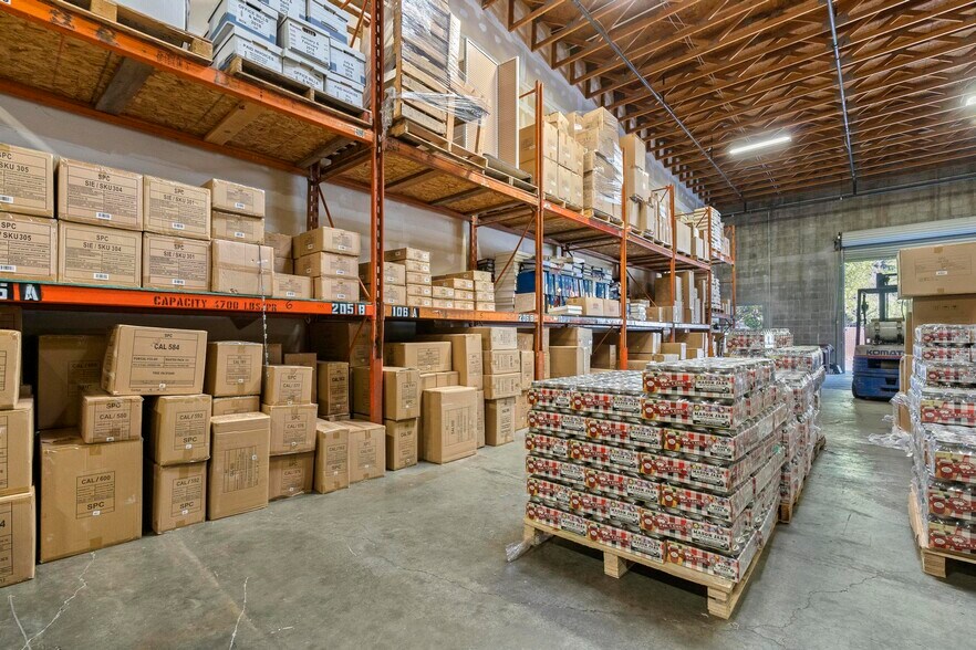 More Photos Of 110 Spring Hill Dr, Grass Valley Manufacturing For Lease