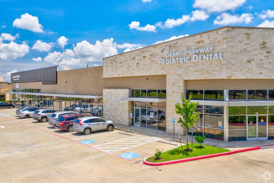 Primary Photo Of 7910 W Grand Parkway S, Richmond Storefront Retail Office For Lease