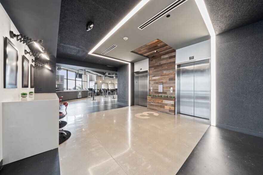 More Photos Of 7620 Guadalupe St, Austin Office For Lease