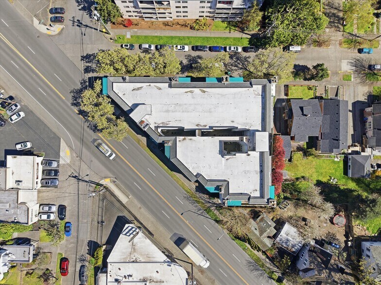 More Photos Of 8320 Lake City Way NE, Seattle Apartments For Sale